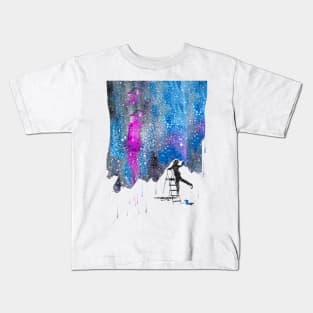 Woman painting the sky Kids T-Shirt